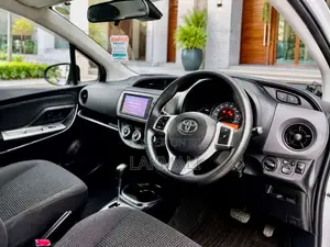 Toyota Vitz 2019 Car (Used)