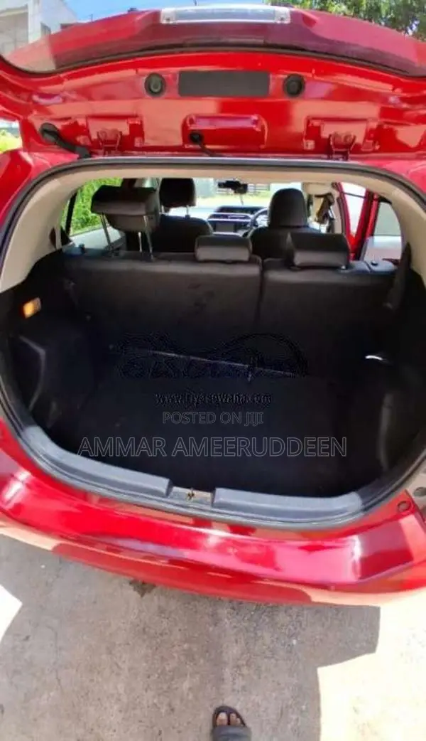 Toyota Aqua S Limited 2012 Car (Used)
