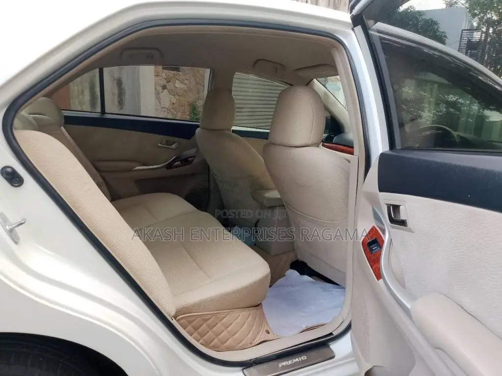 Toyota Premio 2013 Car (Used)
