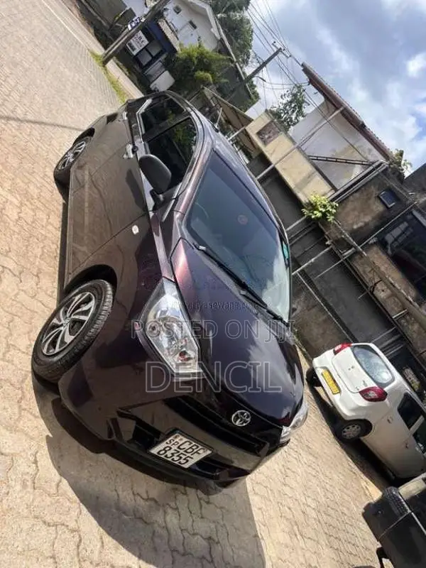 Toyota Pixis 2019 Car (Used)