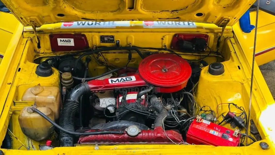 Mitsubishi Lancer Box 1986 Car (Used)