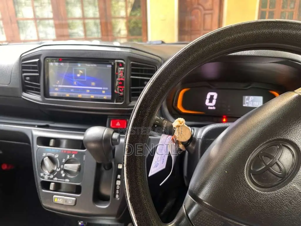 Toyota Pixis 2019 Car (Used)