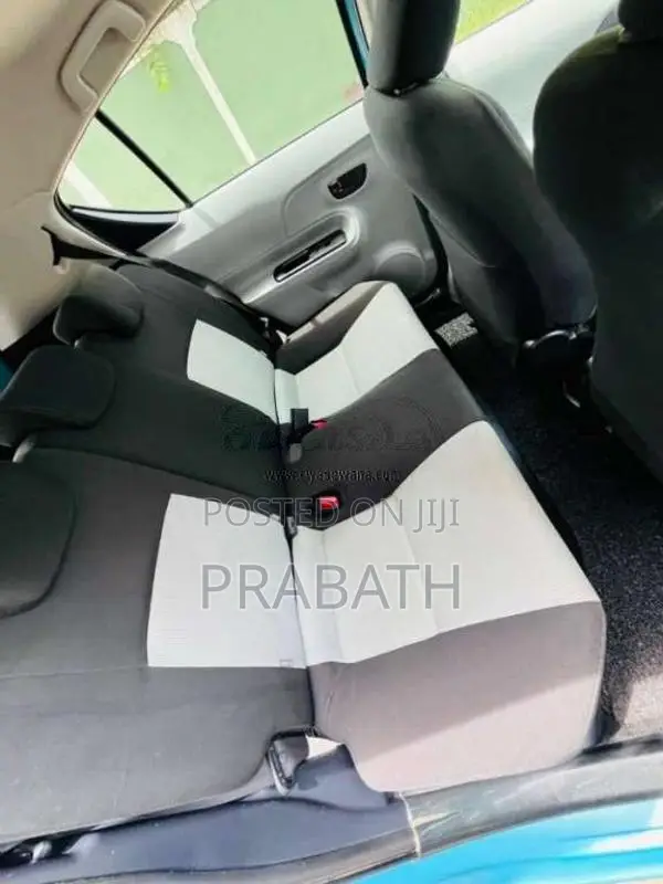 Toyota Aqua 2013 Car (Used)