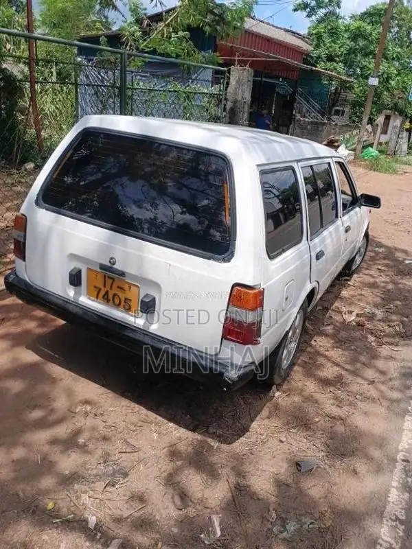 Nissan AD WAGON 1987 Car (Used)