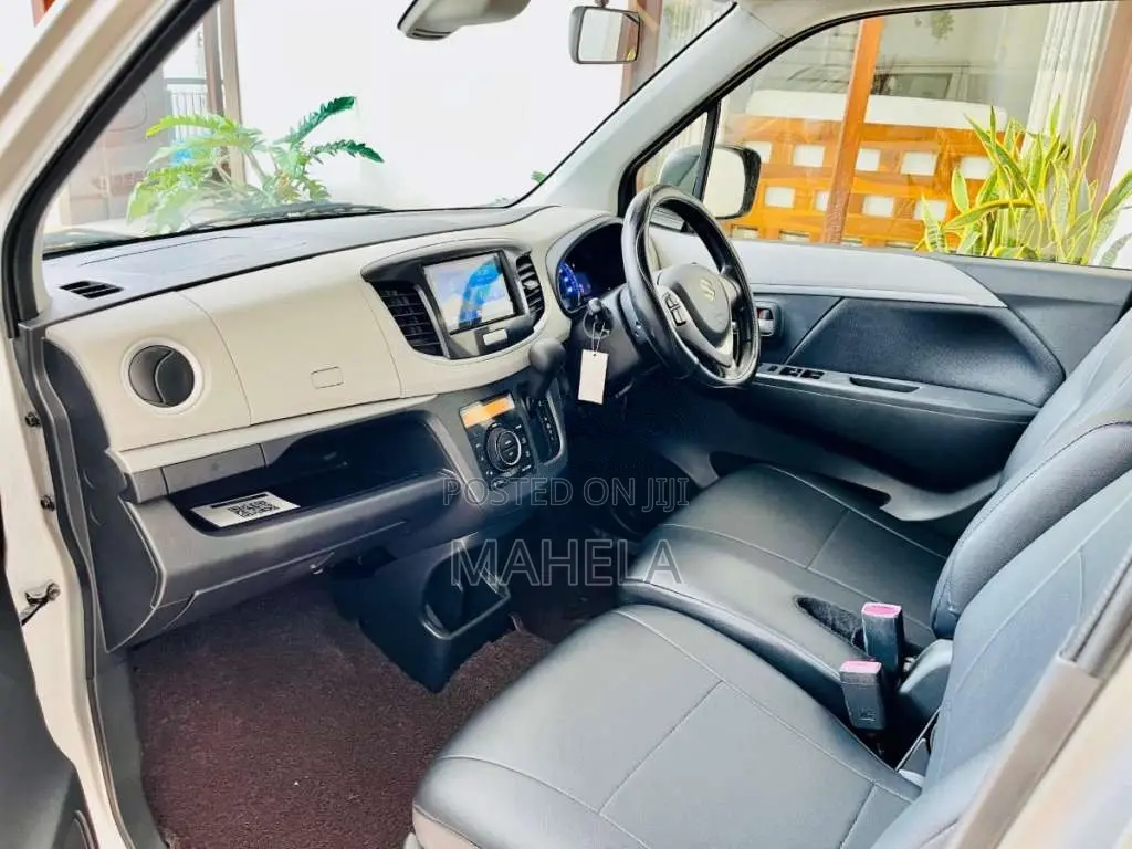 Suzuki Wagon R FZ 2014 Car (Used)