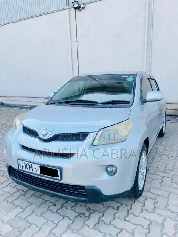 Toyota IST 2010 Car (Used)