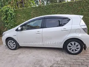 Toyota Aqua 2014 Car (Used)