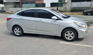 Hyundai Accent 2015 Car (Used)