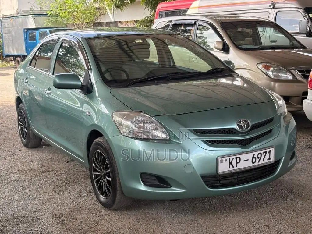 Toyota Belta 2008 Car (Used)