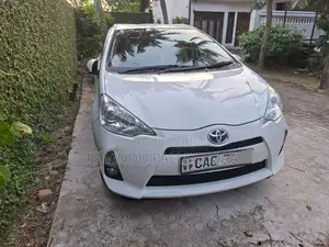Toyota Aqua 2014 Car (Used)