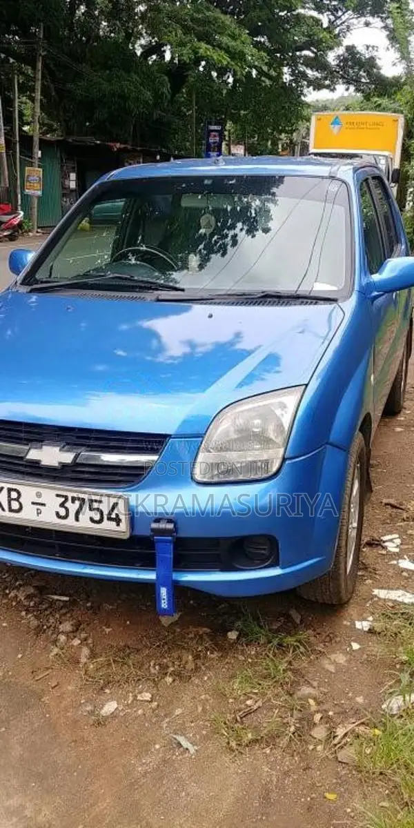 Chevrolet Cruze 2004 Car (Used)