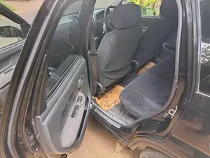 Suzuki Swift 2004 Car (Used)