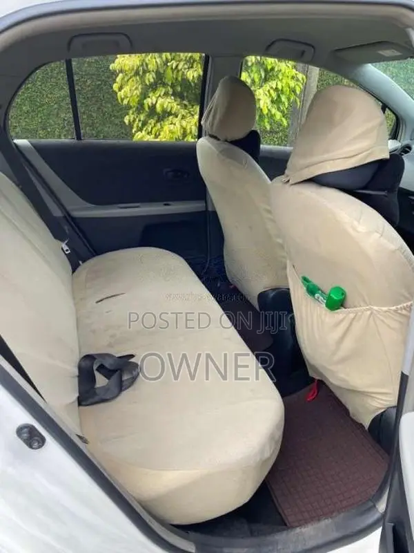 Toyota Vitz 2008 Car (Used)