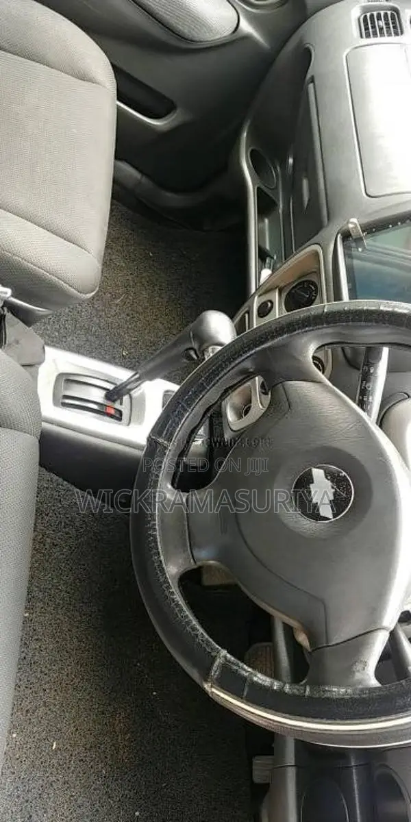 Chevrolet Cruze 2004 Car (Used)