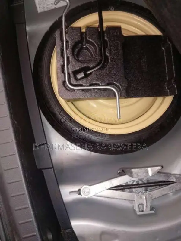 Toyota Axio 2007 Car (Used)