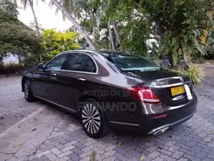 Mercedes-Benz E350 2017 Car (Used)