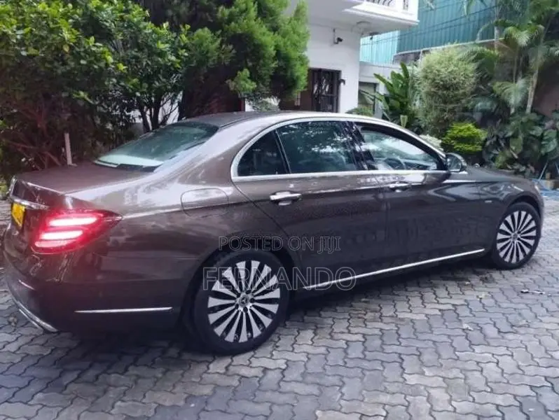 Mercedes-Benz E350 2017 Car (Used)
