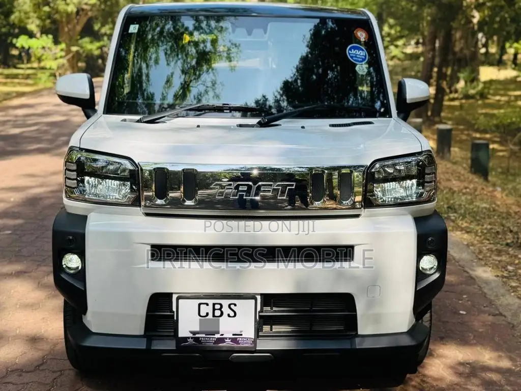 Daihatsu TAFT G Chrome 2025 Car (Used)