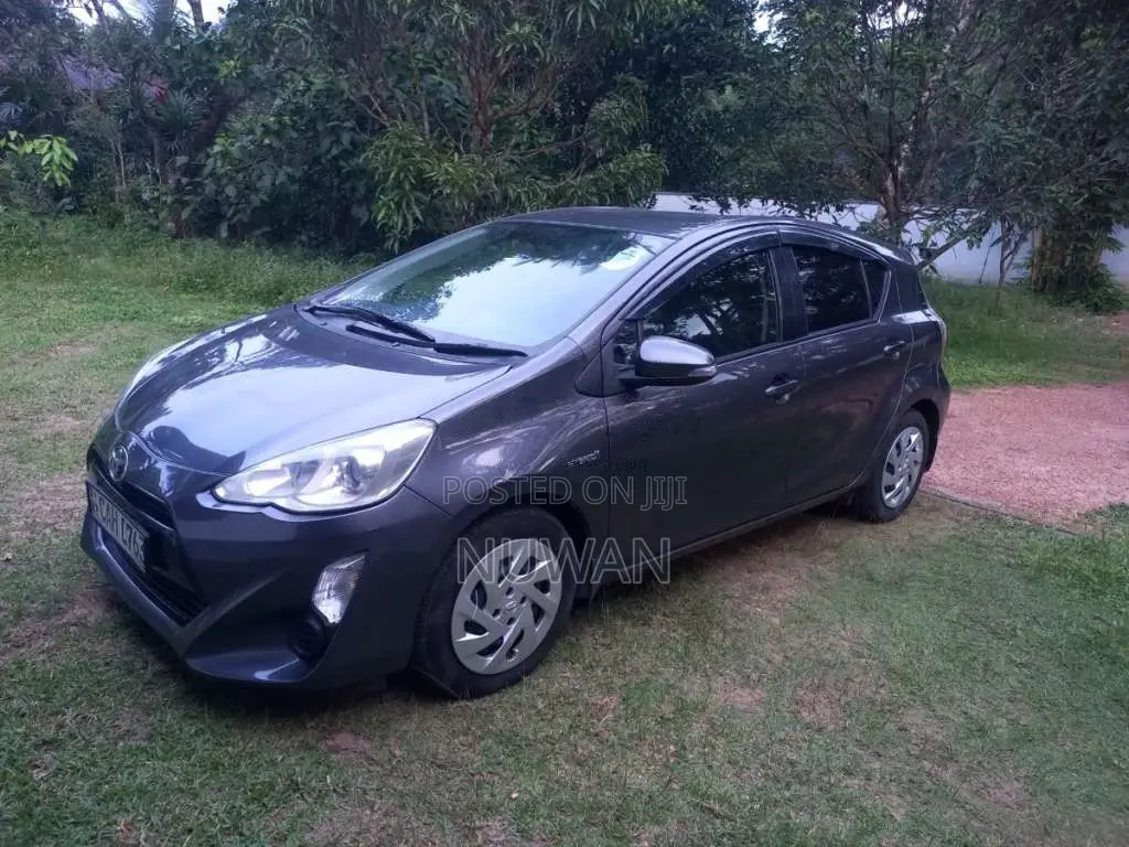 Toyota Aqua Urban 2015 Car (Used)
