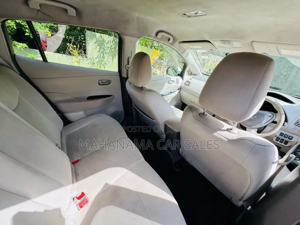 Nissan Leaf 2012 Car (Used)