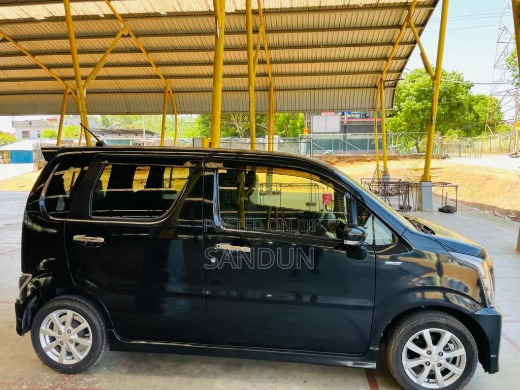 Suzuki Wagon R Stingray 2018 Car (Used)