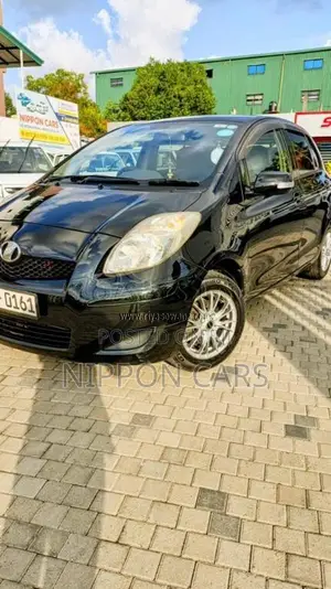 Toyota Vitz 2010 Car (Used)