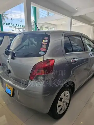 Toyota Vitz 2008 Car (Used)