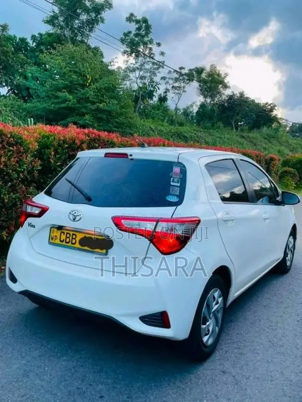 Toyota Vitz 2018 Car (Used)