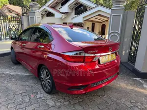 Honda Grace 2017 Car (Used)