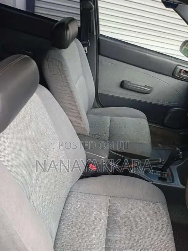 Toyota Caldina 1998 Car (Used)