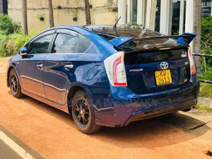 Toyota Prius 2011 Car (Used)