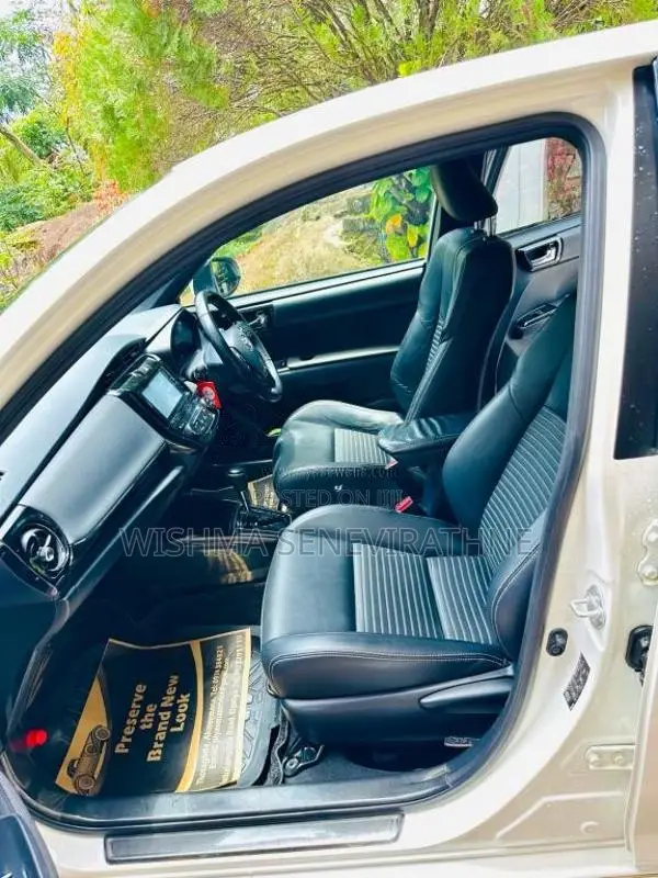 Toyota Axio 2017 Car (Used)
