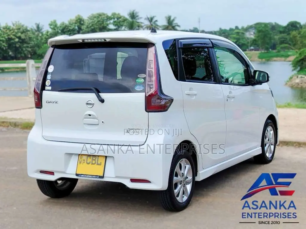 Nissan Dayz Highway Star 2017 Car (Used)
