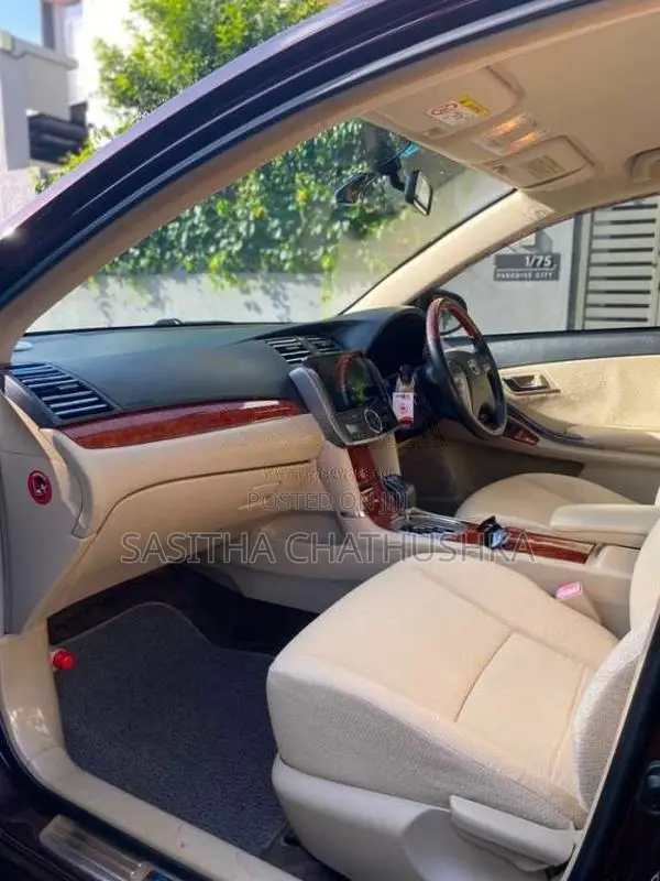 Toyota Premio 2013 Car (Used)