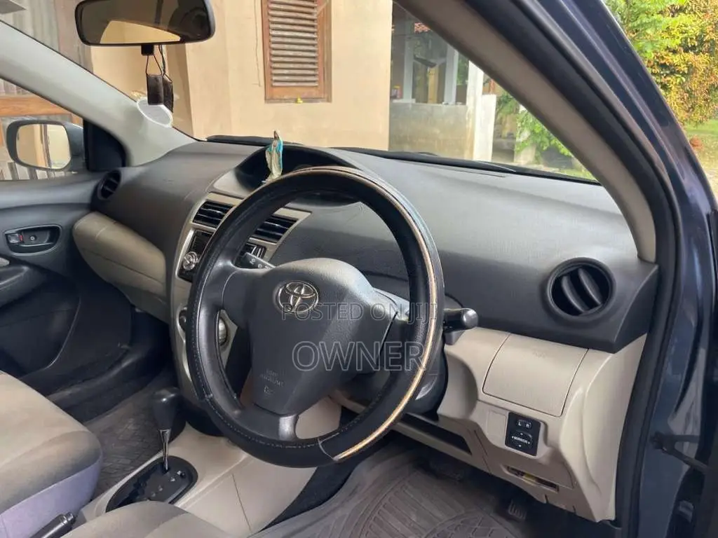 Toyota Yaris 2007 Car (Used)