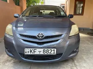 Toyota Yaris 2007 Car (Used)