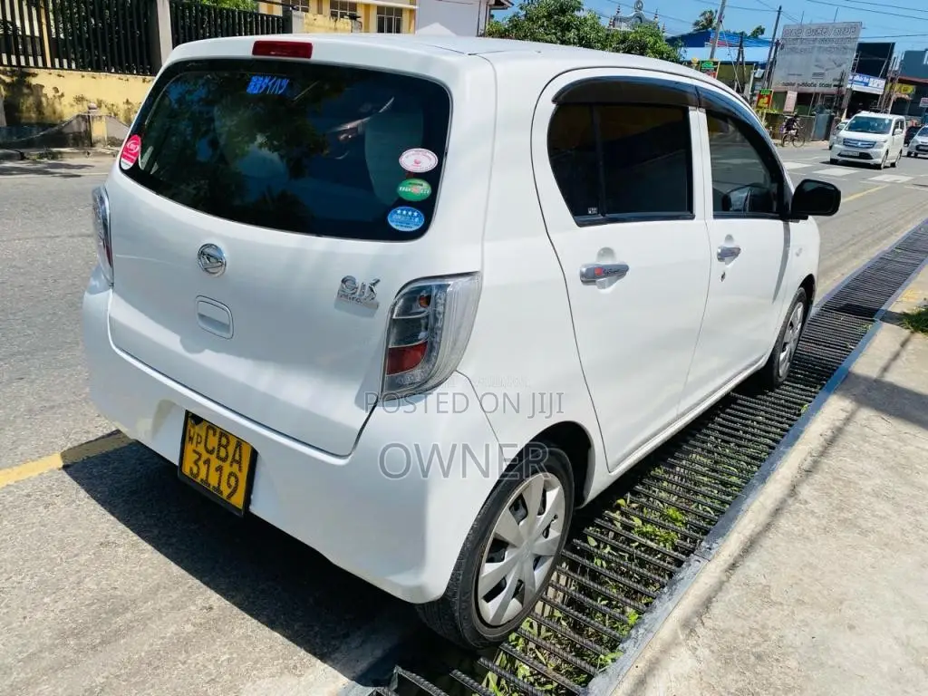 Daihatsu Mira 2017 Car (Used)
