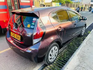 Toyota Aqua 2015 Car (Used)