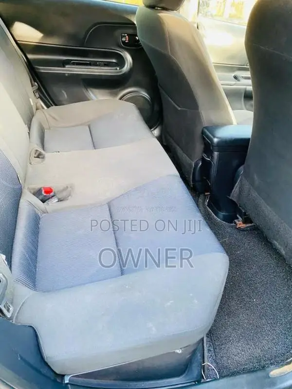 Toyota Aqua 2015 Car (Used)