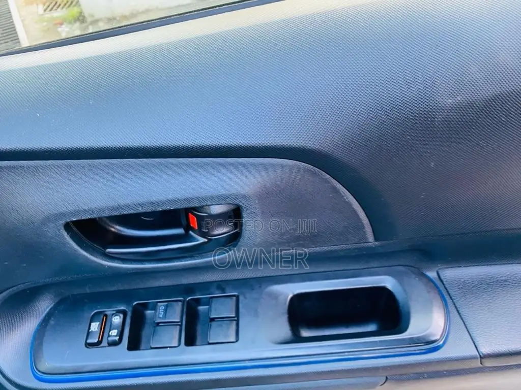 Toyota Aqua 2015 Car (Used)