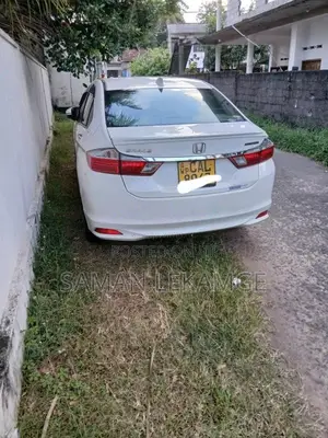 Honda Grace EX 2015 Car (Used)