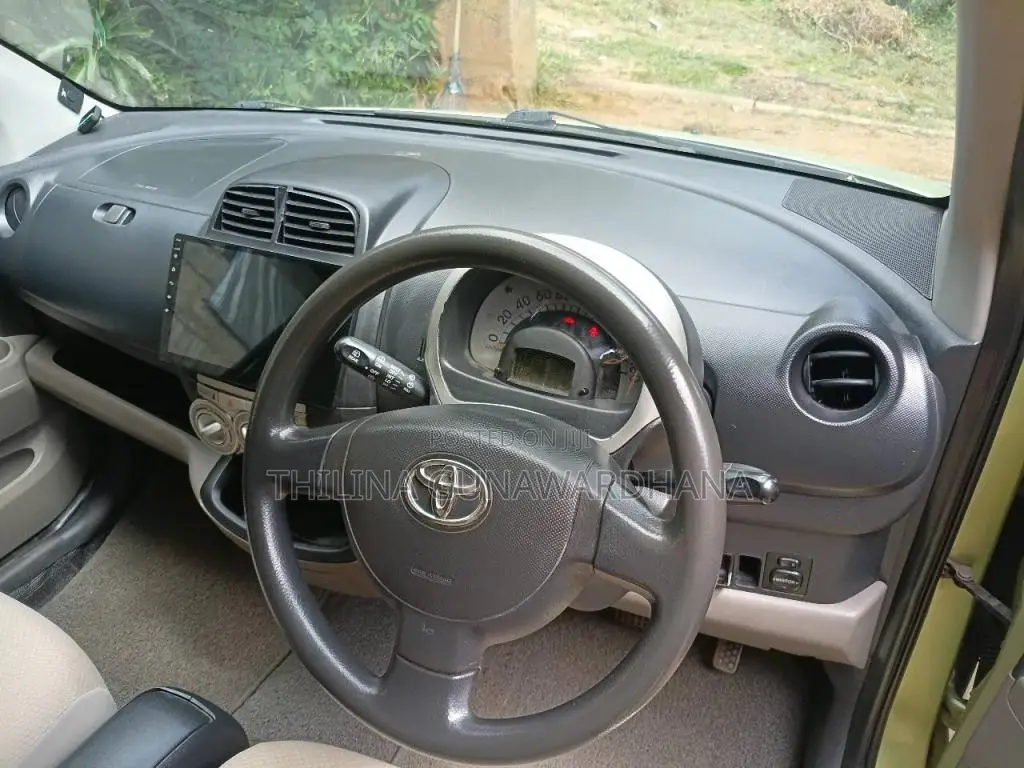 Toyota Passo 2004 Car (Used)