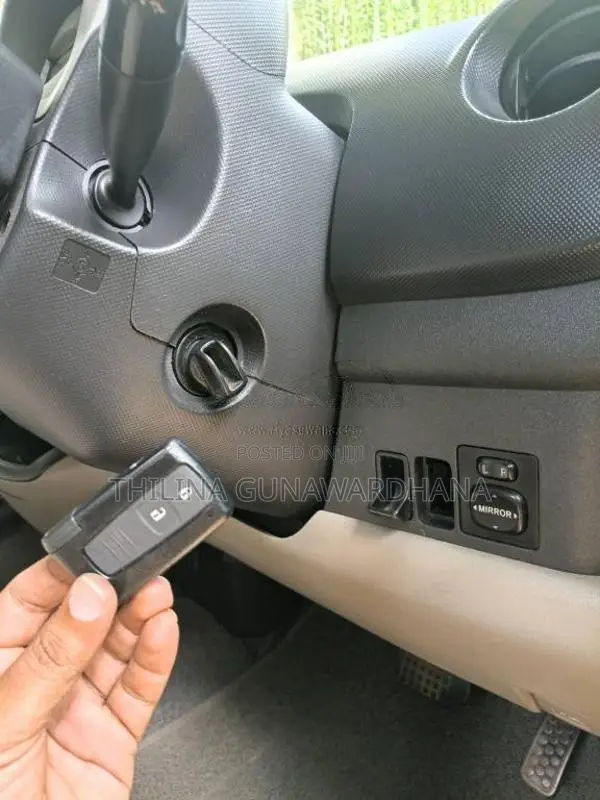 Toyota Passo 2004 Car (Used)