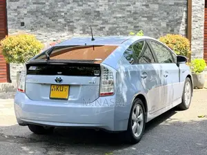 Toyota Prius S Touring 2011 Car (Used)
