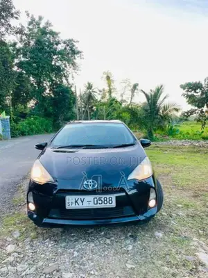Toyota Aqua G Grade 2013 Car (Used)