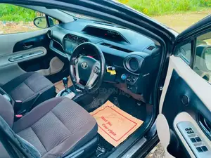 Toyota Aqua G Grade 2013 Car (Used)
