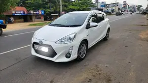 Toyota Aqua Urban 2014 Car (Used)