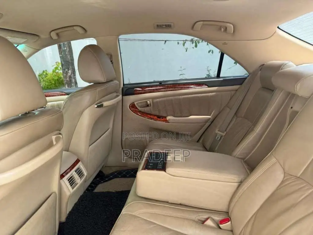 Toyota Crown Royal Saloon 2008 Car (Used)