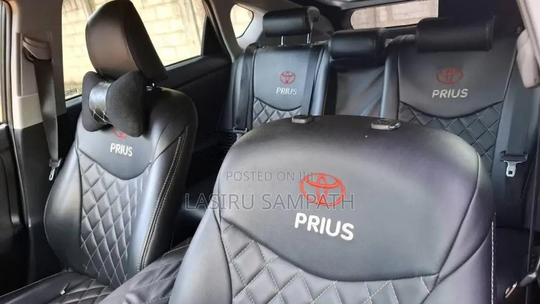 Toyota Prius S 2013 Car (Used)