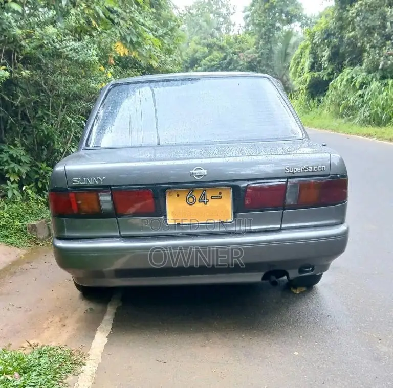 Nissan Doctor Sunny FB13 1991 Car (Used)